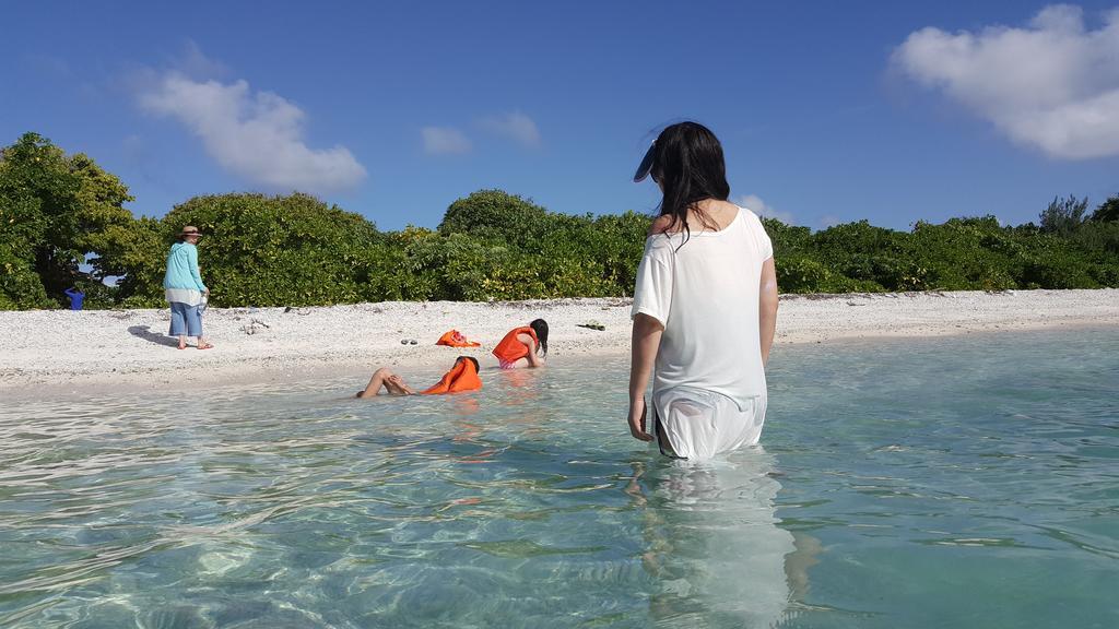 Equa Reef Maldives 호텔 아두아톨 외부 사진