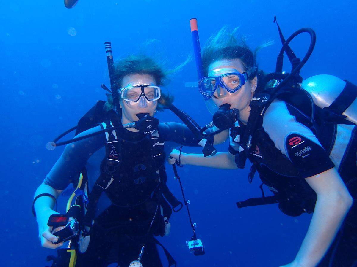 Equa Reef Maldives 호텔 아두아톨 외부 사진