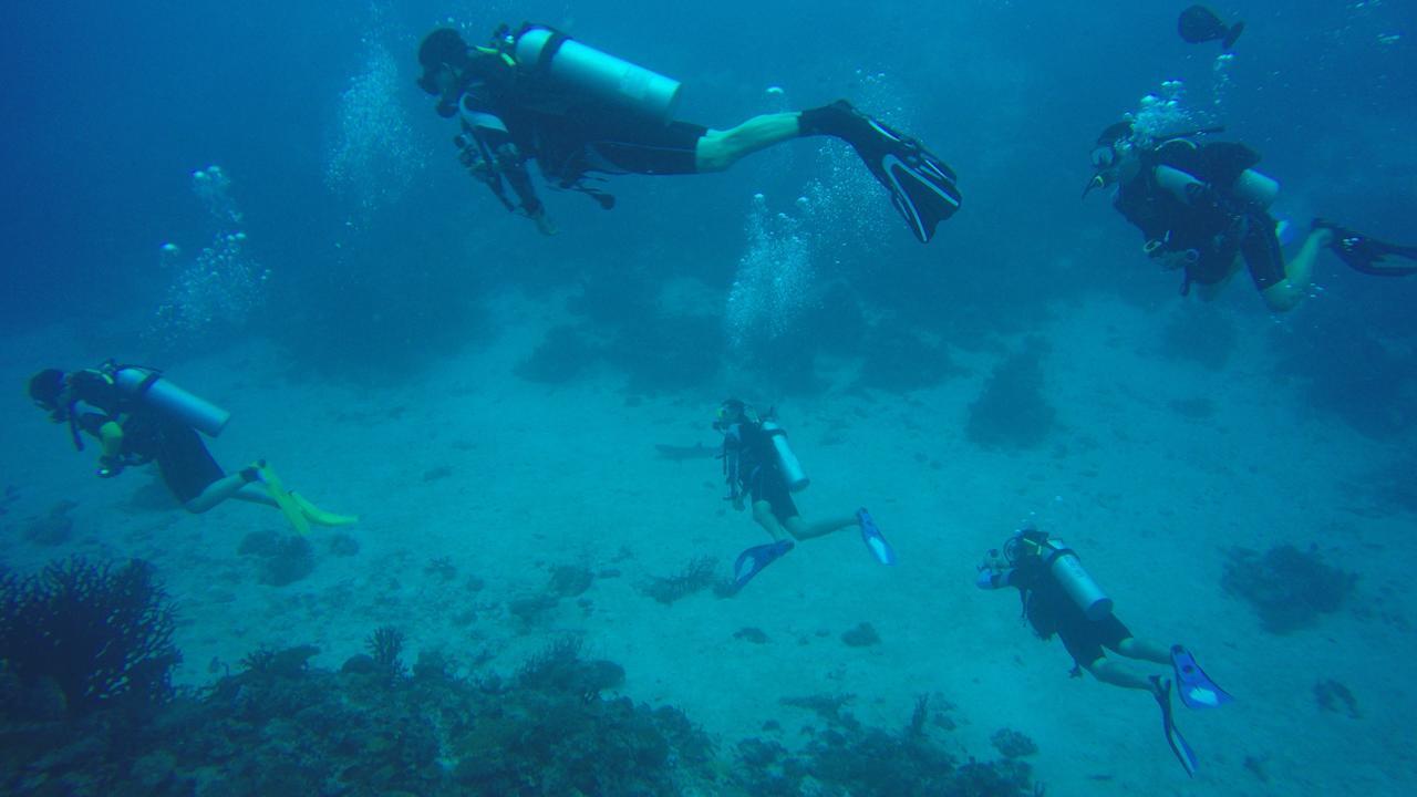 Equa Reef Maldives 호텔 아두아톨 외부 사진